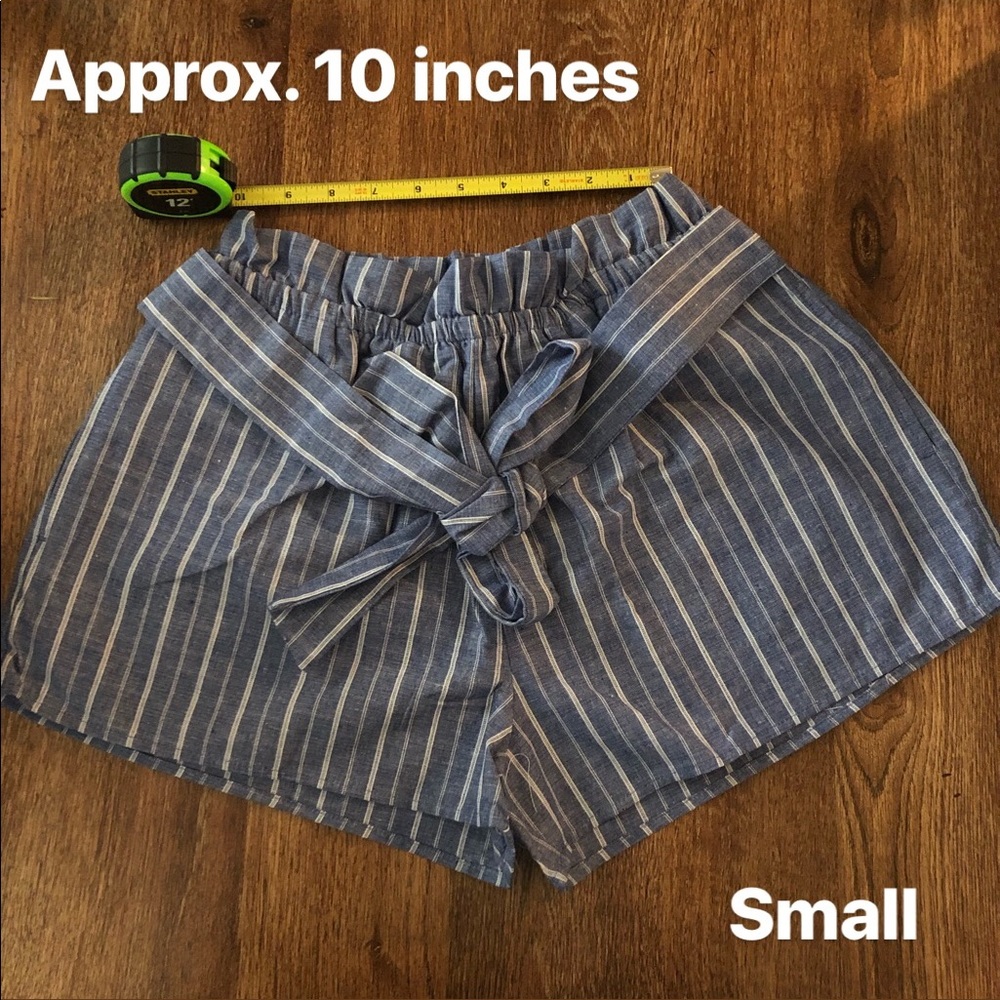 🎉HP🎉 Striped Paper Bag Shorts - Picture 7 of 8
